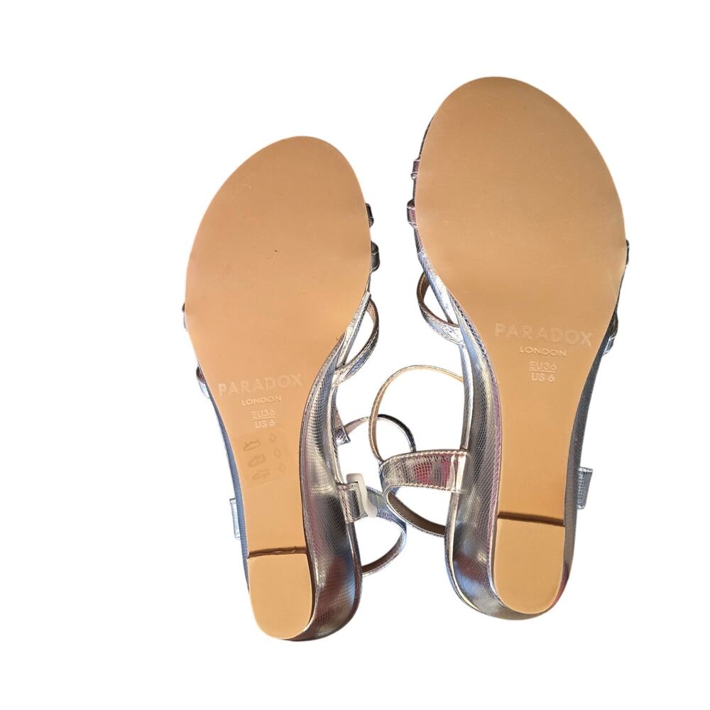 Paradox London Tessa Wedge Sandal in Silver Size 6 - Picture 3 of 5